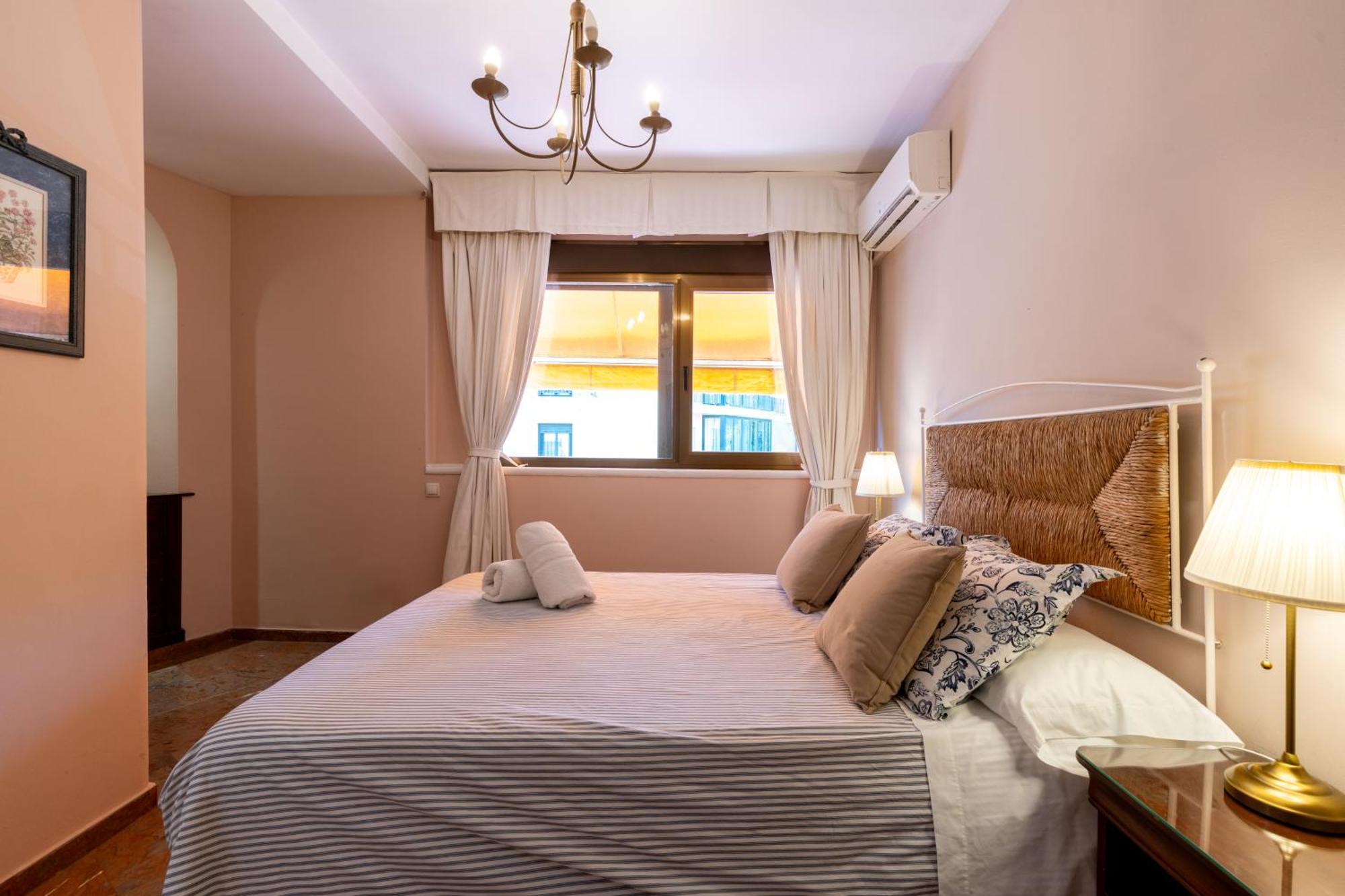 Penthouse!!! Center Of Seville!!! 2 Bedroom + 2 Bath!!! Eksteriør billede
